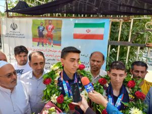 دانش آموزان افتخار