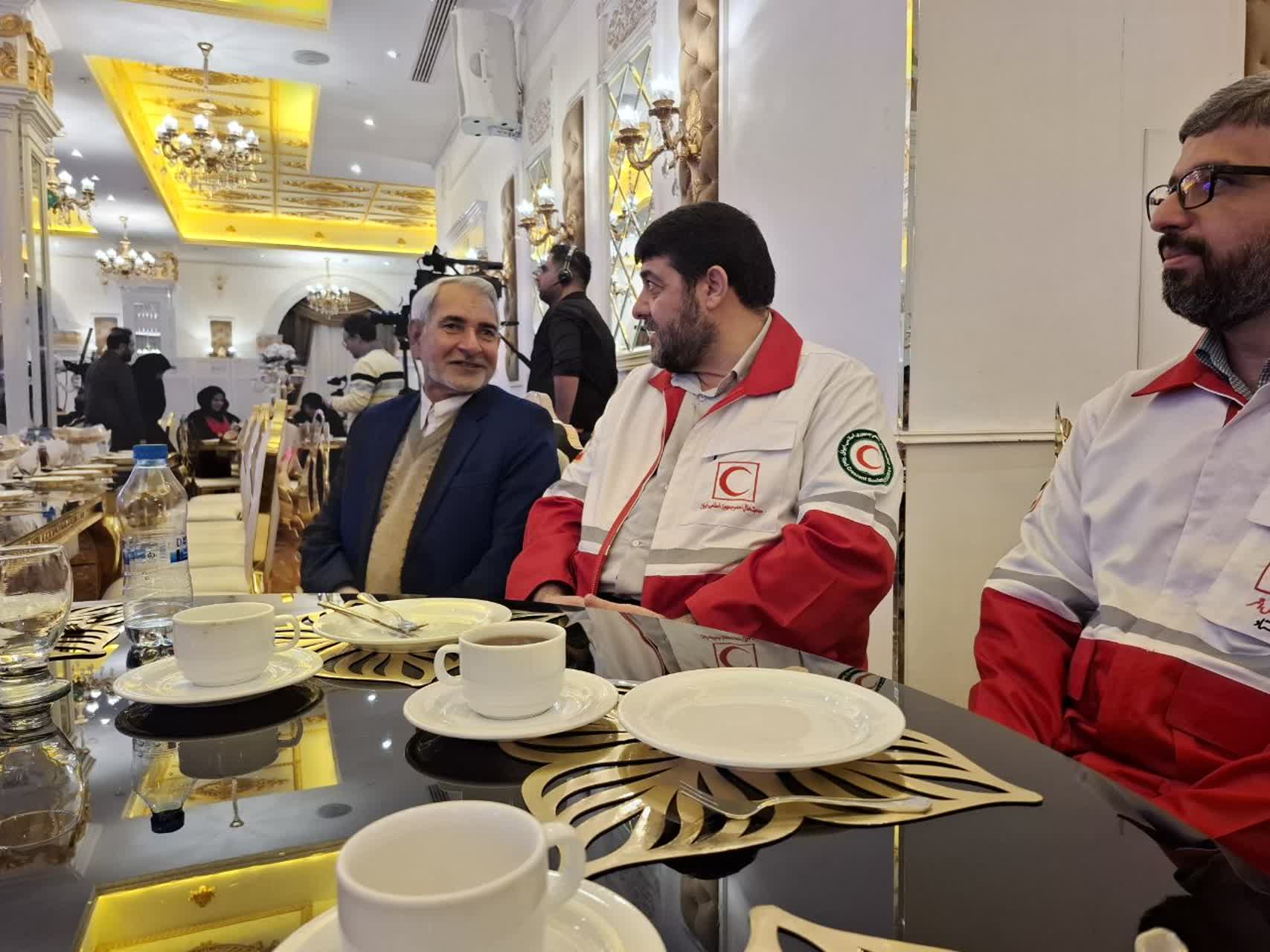 تجلیل از نیکوکار گلستانی، محمد شهرکی، در مراسم ملی هلال احمر