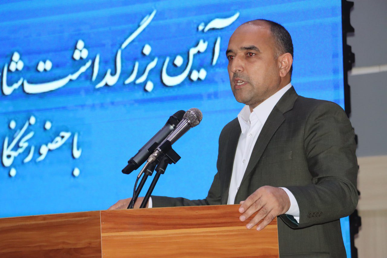 تقدیر نماینده گنبد از استقلال به‌پاس نقش‌آفرینی در والیبال