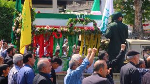 مراسم تشییع پیکر مطهر شهدای حمله وحشیانه رژیم غاصب صهیونیستی در گنبدکاووس+ویدیو