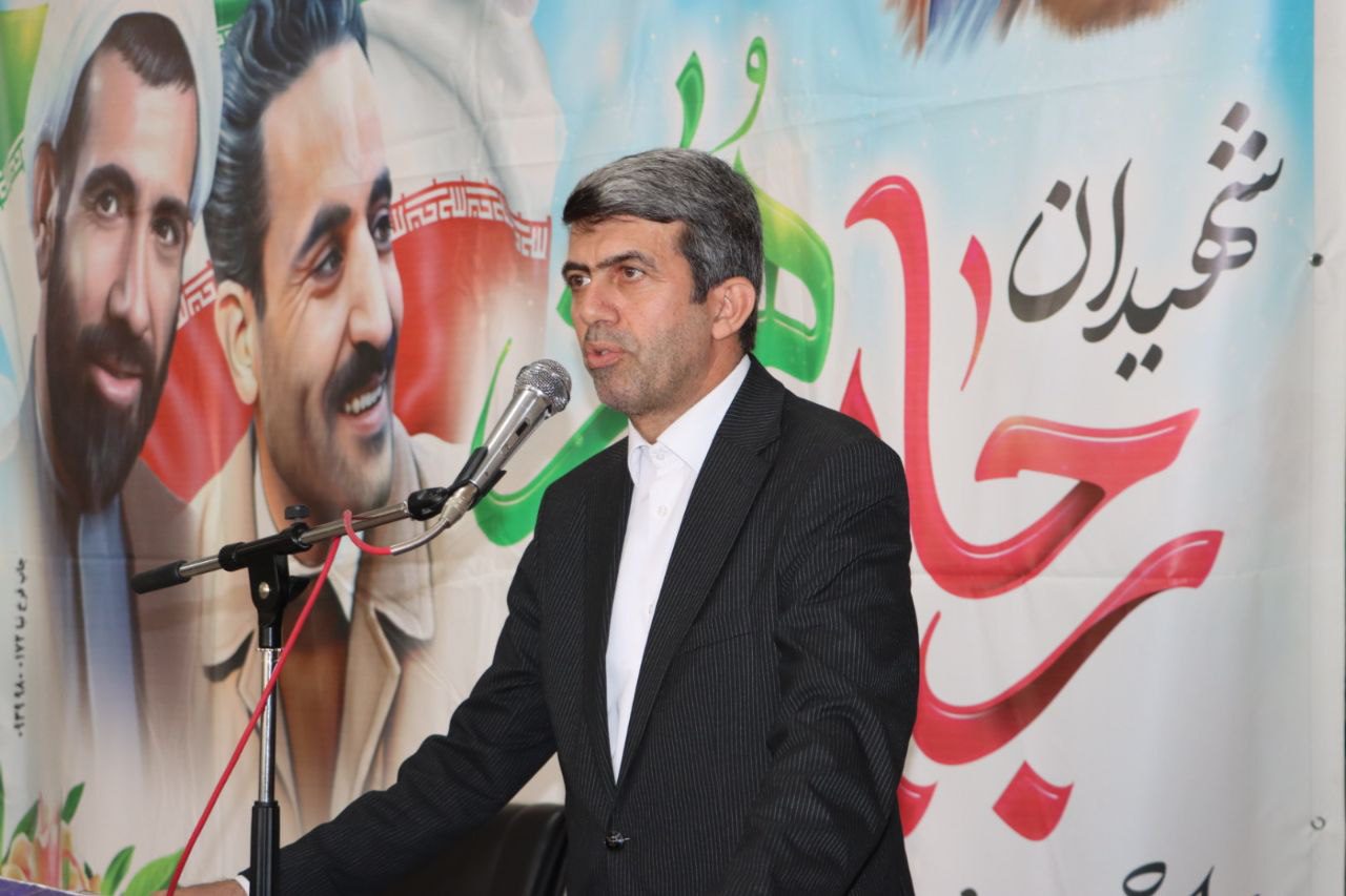 خدمت بی منت مدیران، راهبرد دولت وفاق است